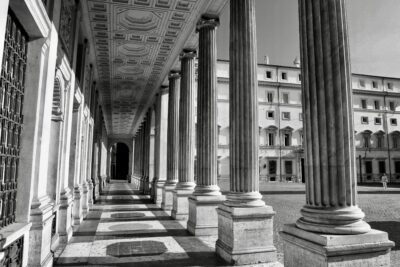 Società Semplice: coordinamento tra quote, liquidazione, provvista e poteri decisionali.
